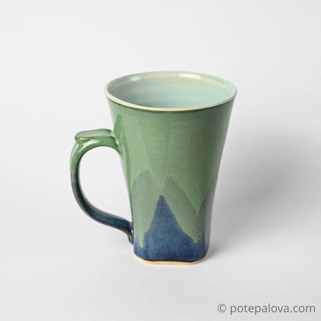 картинка Высокая кружка Pottery Atelier сине-зеленая - DishWishes.Ru