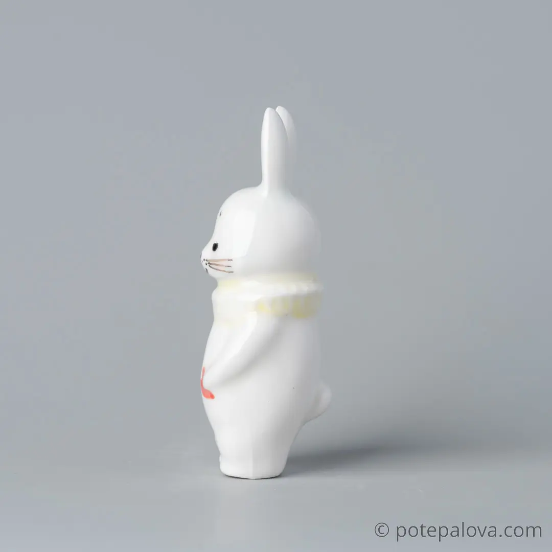 картинка Фарфоровая игрушка "Зайчик в жабо" 5 - DishWishes.Ru