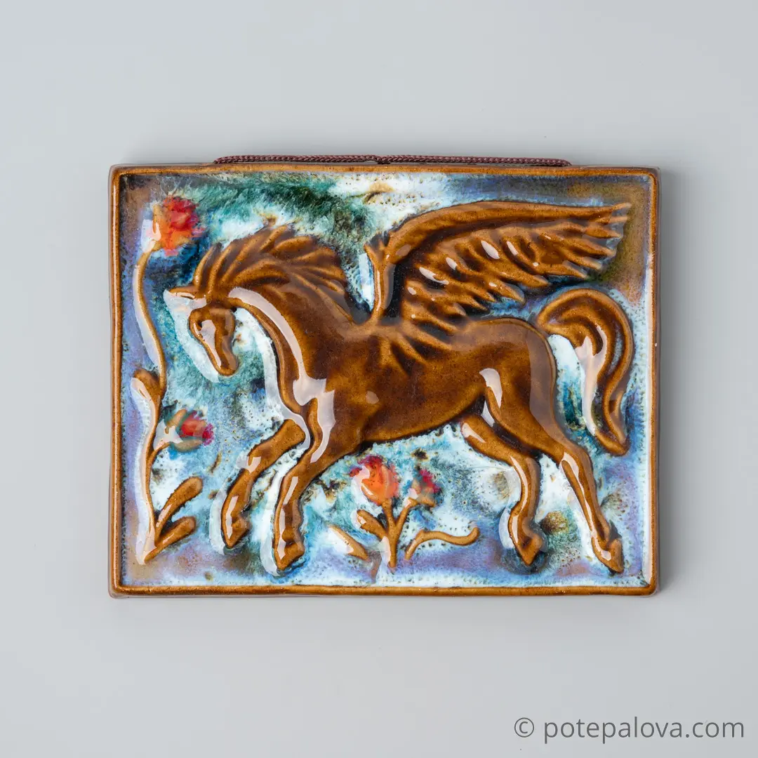 картинка Изразец ручной работы "Пегас" 2 - DishWishes.Ru