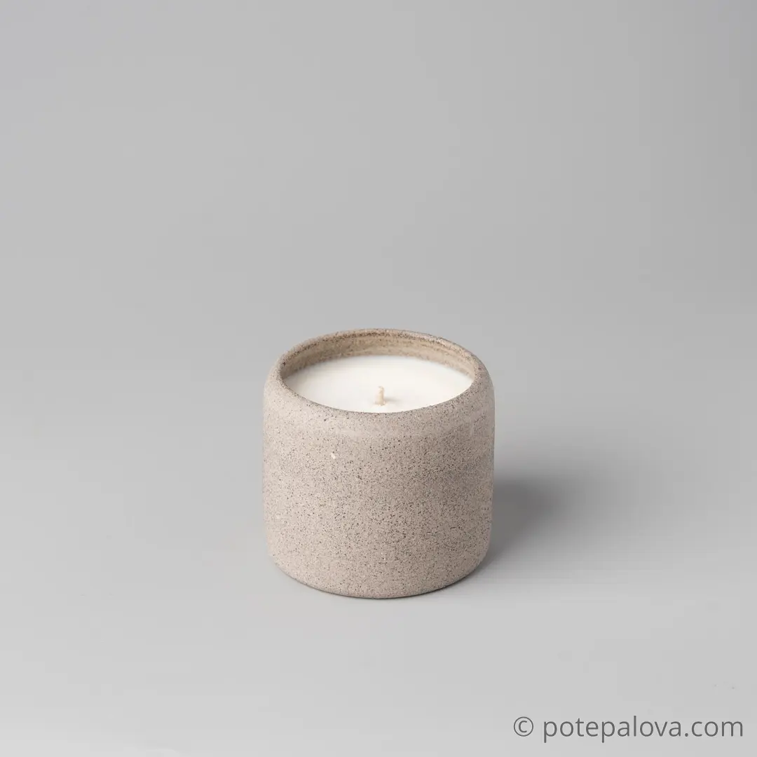 картинка Свеча План Б "Магнолия и базилик" 130 мл - DishWishes.Ru