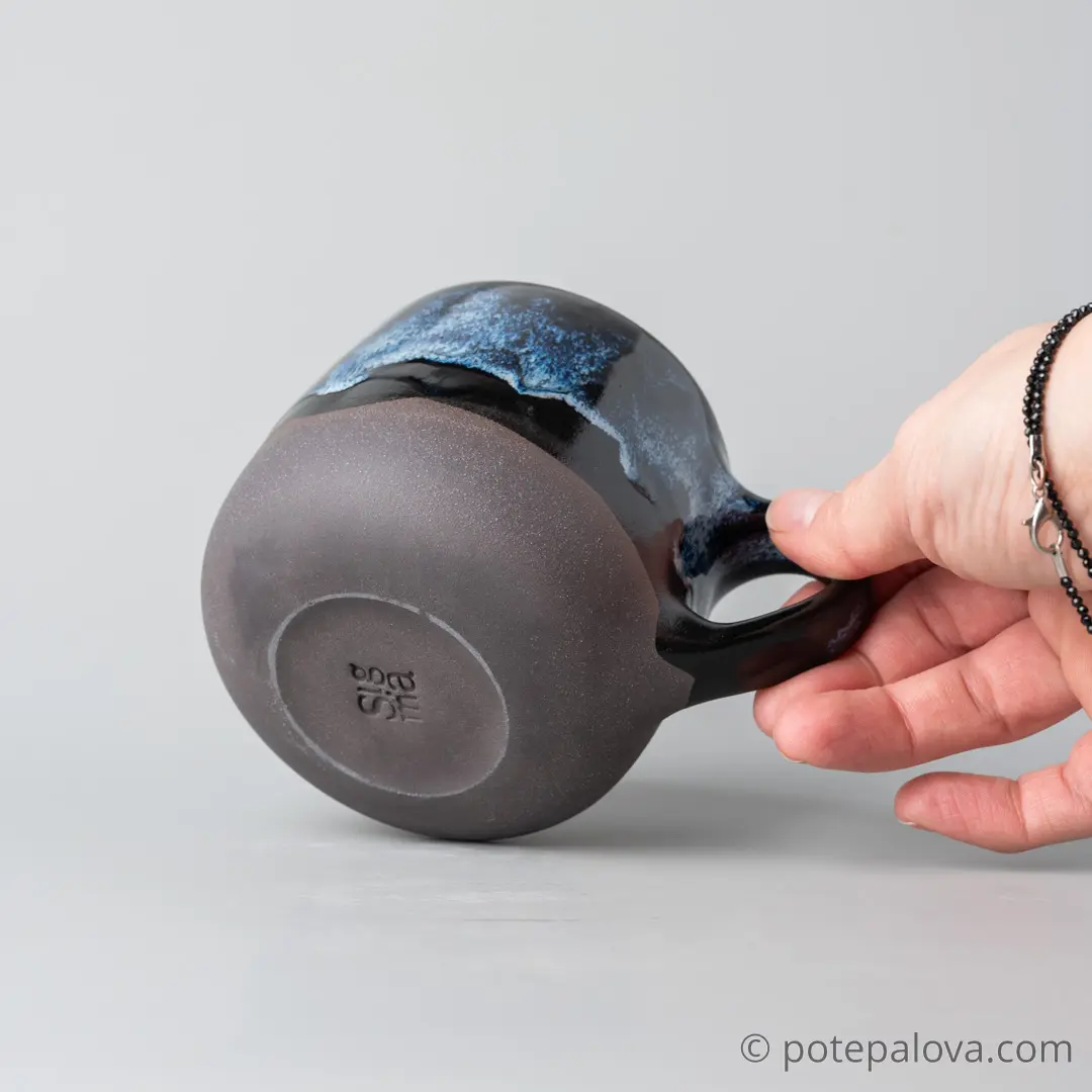 картинка Кружка гончарная Sigma темно-синяя 1 - 480 мл - DishWishes.Ru