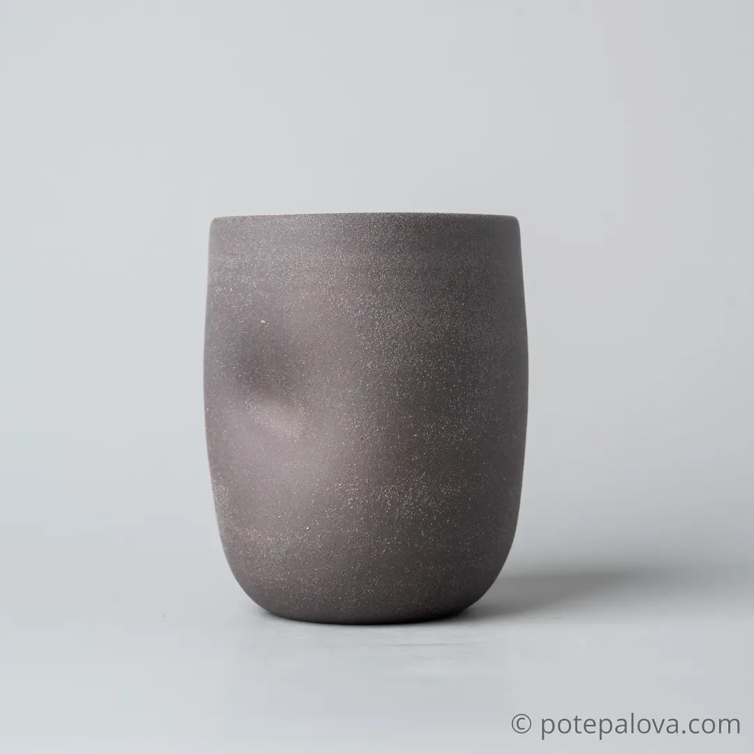 картинка Стакан гончарный Sigma с вмятинами черный 450 мл - DishWishes.Ru