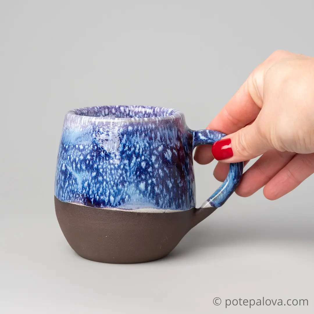 картинка Кружка "Космос" на черной глине 5 - DishWishes.Ru