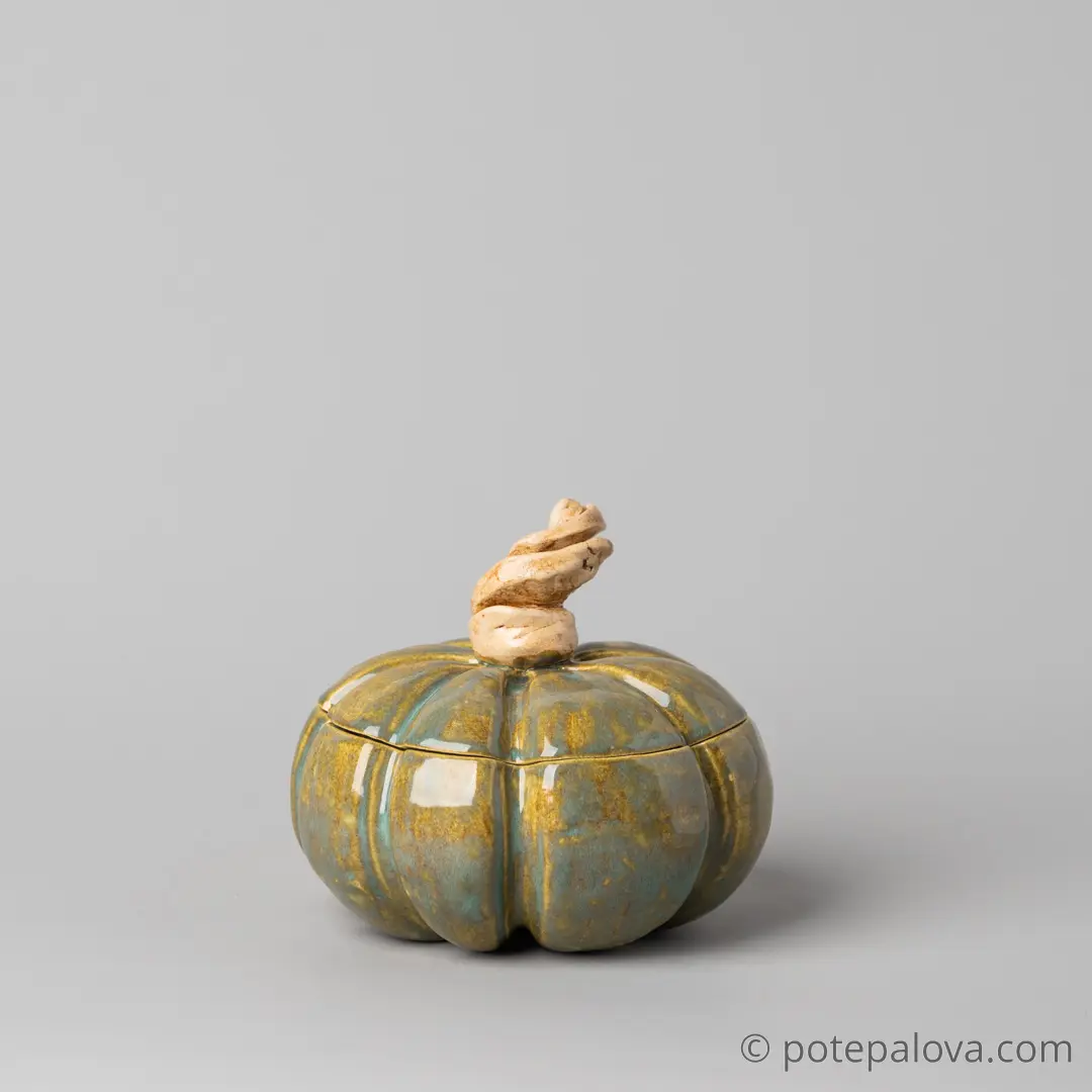 картинка Керамическая тыковка зеленая круглая средняя - DishWishes.Ru