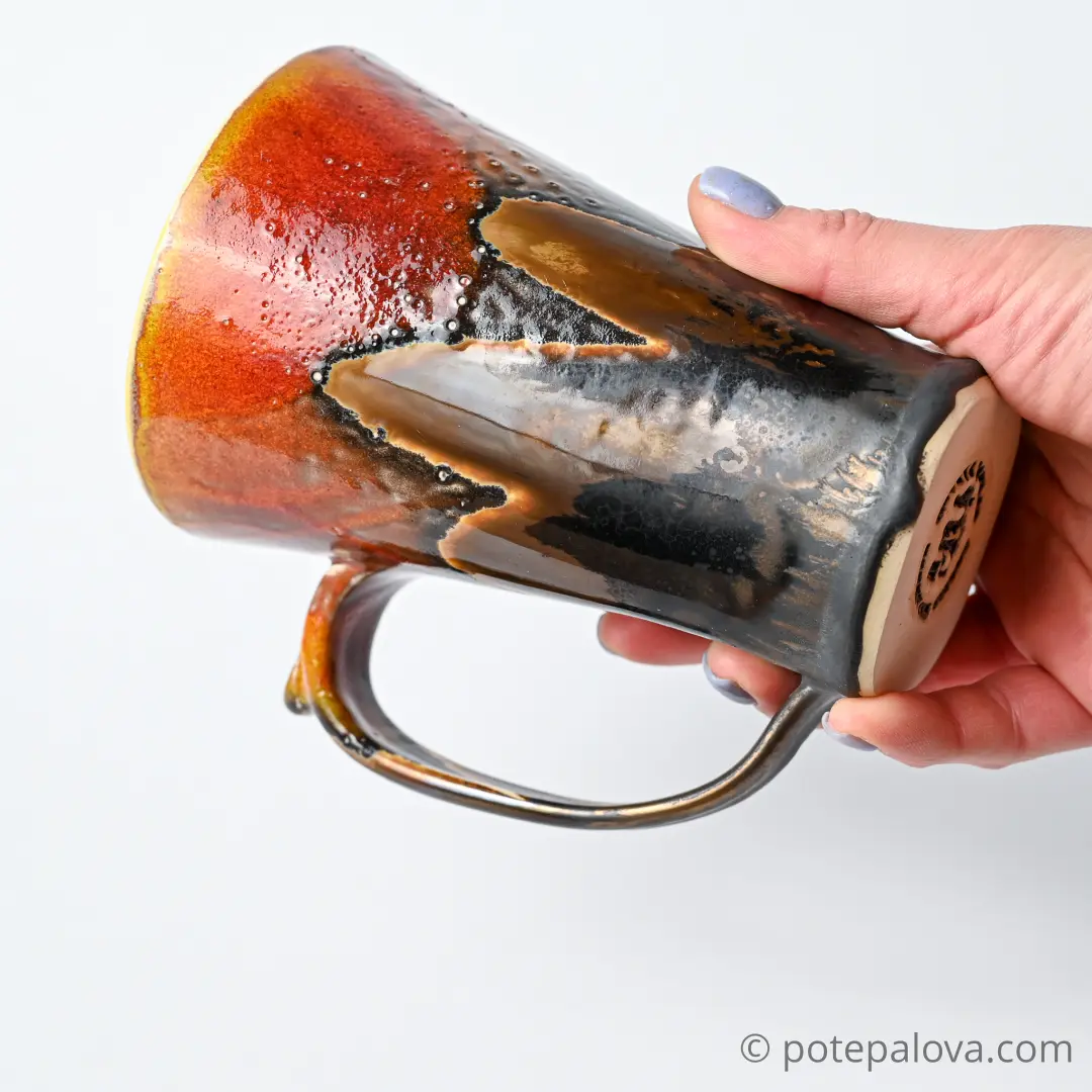 картинка Высокая кружка Pottery Atelier красно-коричневая - DishWishes.Ru