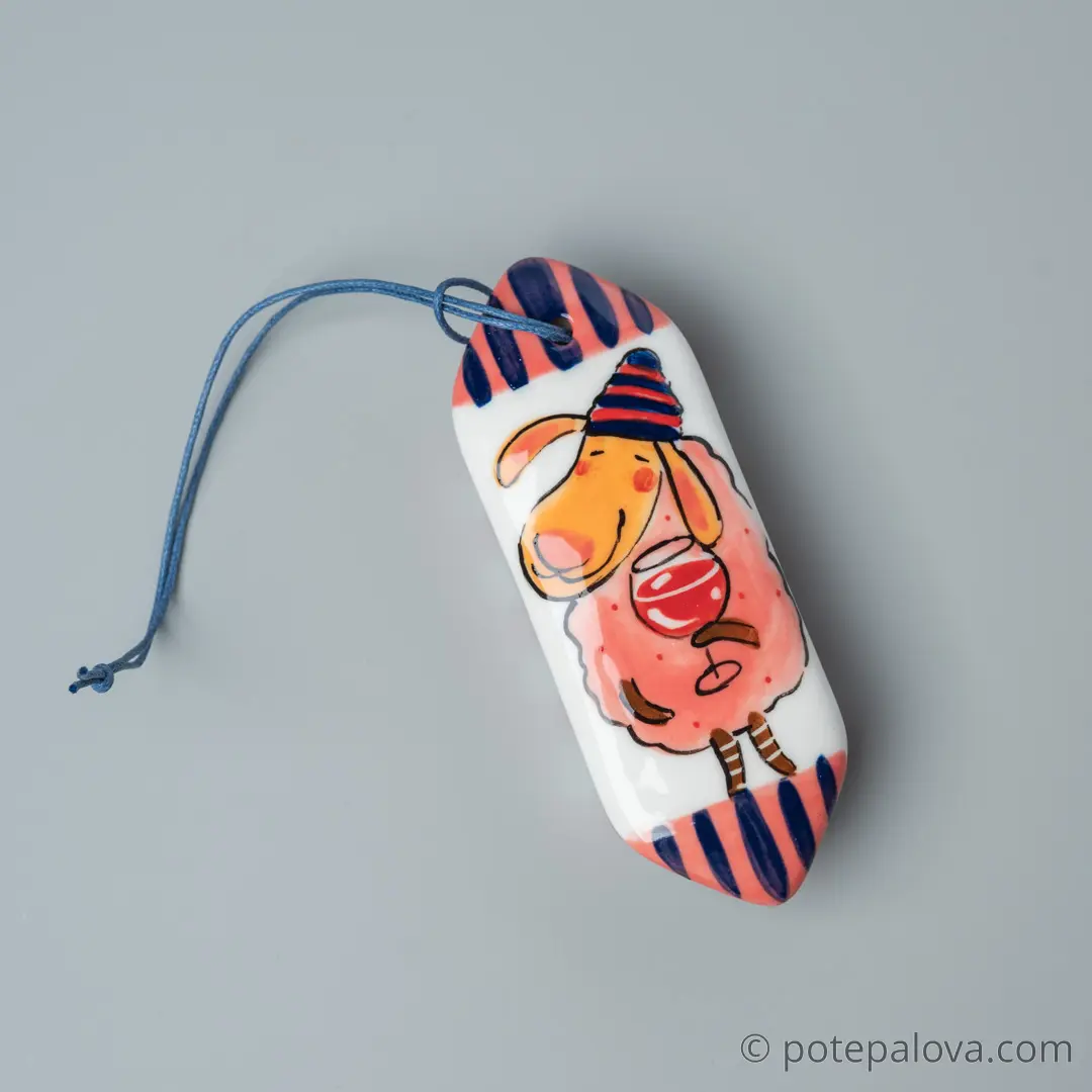 картинка Елочная игрушка в форме конфеты "Овечка с винишком" - DishWishes.Ru