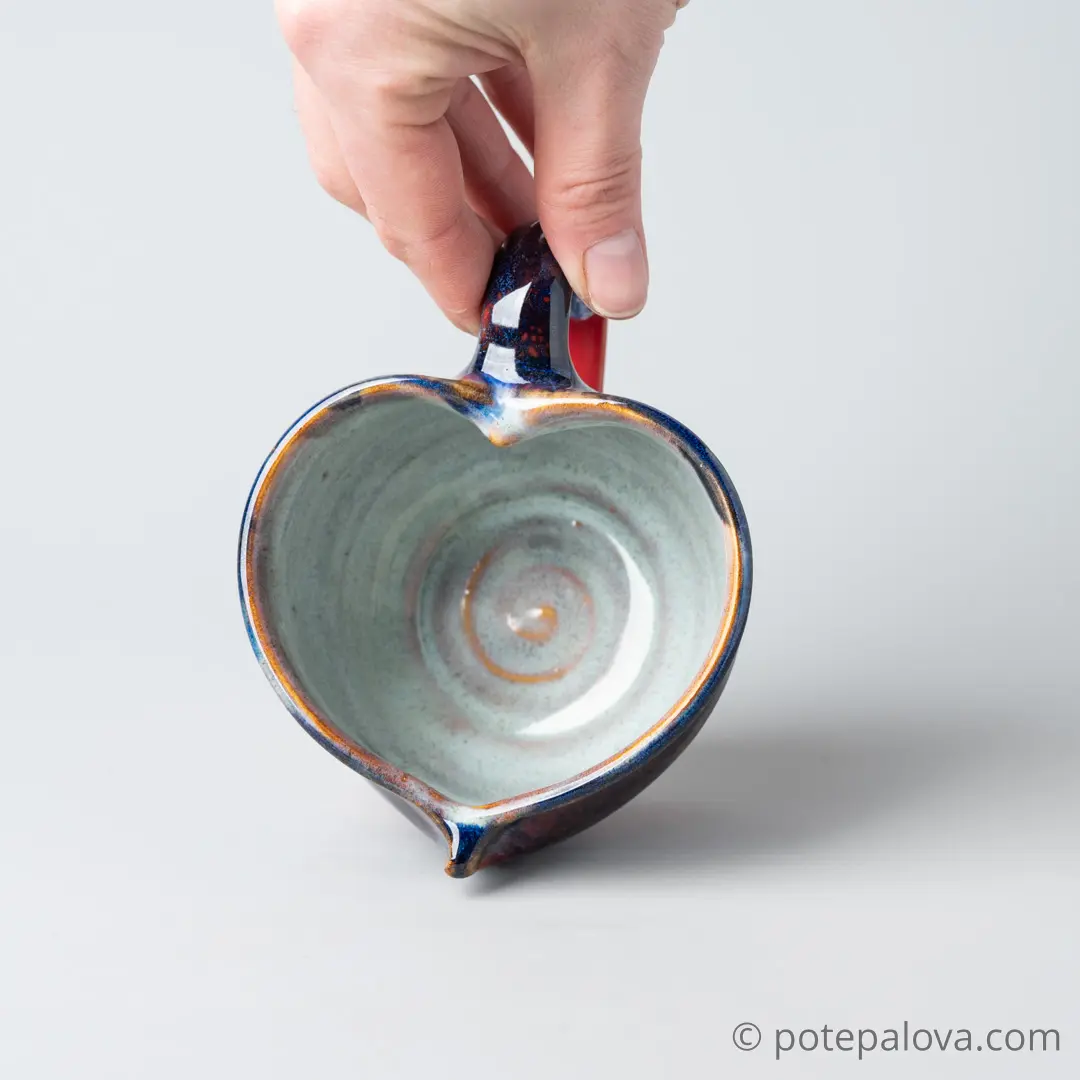картинка Чашка-сердце от Юрия Пересады XV-4 - DishWishes.Ru