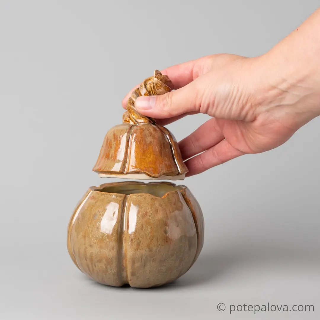 картинка Керамическая тыковка коричневая "груша" - DishWishes.Ru