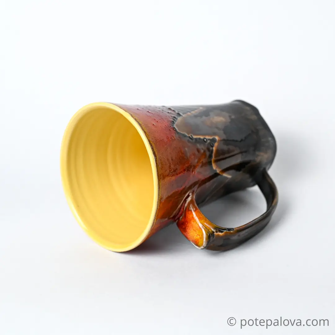 картинка Высокая кружка Pottery Atelier красно-коричневая - DishWishes.Ru