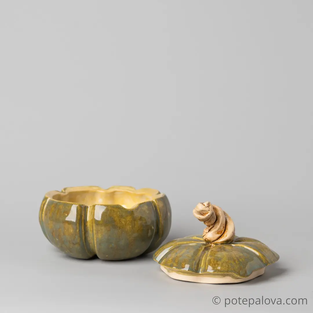 картинка Керамическая тыковка зеленая круглая средняя - DishWishes.Ru