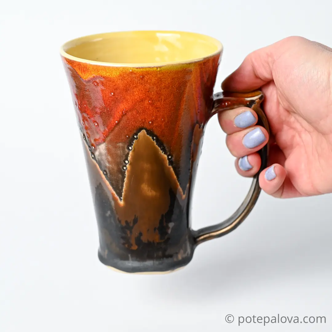 картинка Высокая кружка Pottery Atelier красно-коричневая - DishWishes.Ru