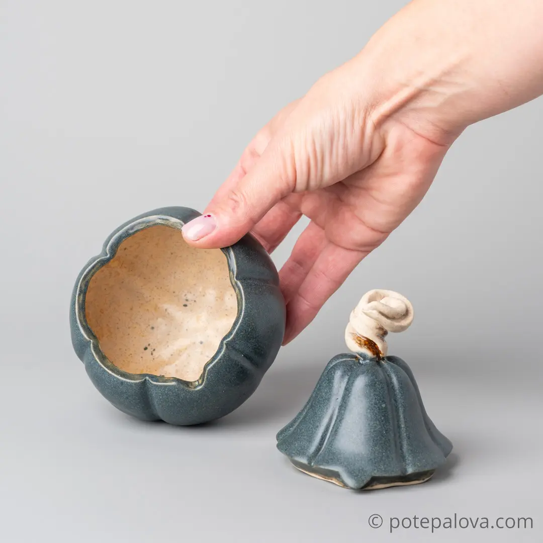 картинка Керамическая тыковка синяя матовая средняя - DishWishes.Ru