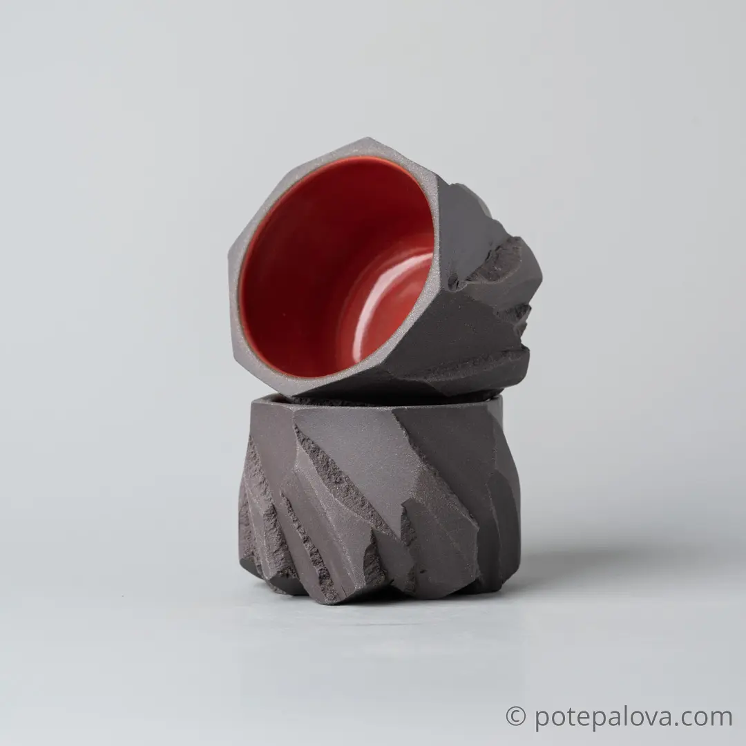 картинка Стакан Обсидиан малый с красной глазурью 130 мл - DishWishes.Ru