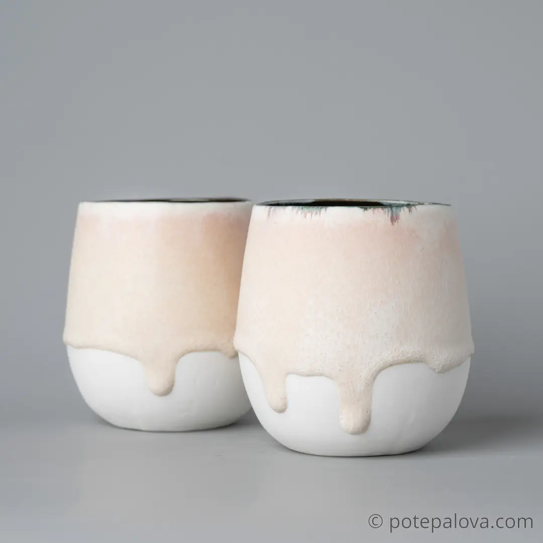 картинка Стакан фарфоровый Виктории Нор розовый - DishWishes.Ru