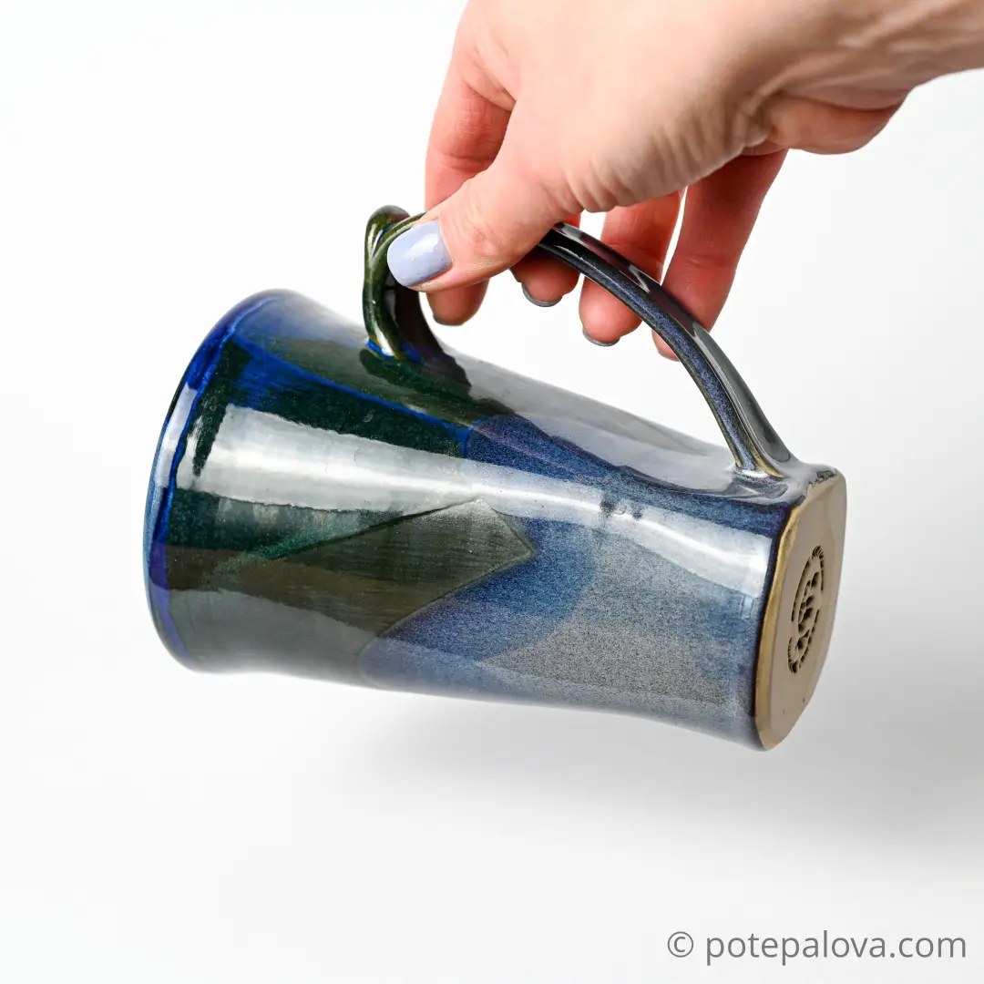 картинка Высокая кружка Pottery Atelier темно-синяя - DishWishes.Ru