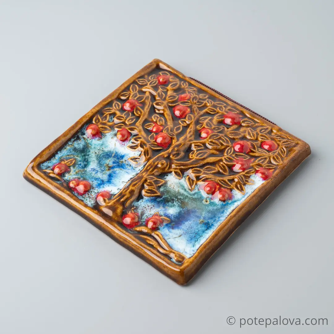 картинка Изразец ручной работы "Яблоня" - DishWishes.Ru