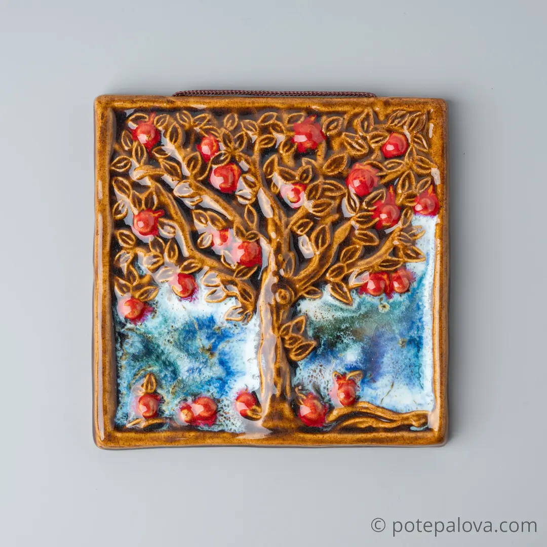 картинка Изразец ручной работы "Яблоня" - DishWishes.Ru